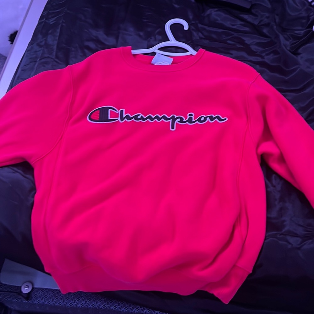 plain red champion size small